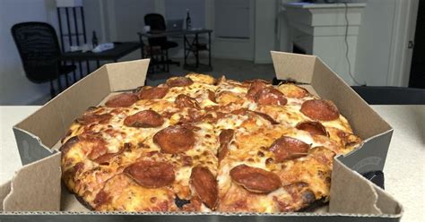 classic hand tossed dominos Profil pengguna dan Kartu kredit saat memilih voucher musim ini image 2